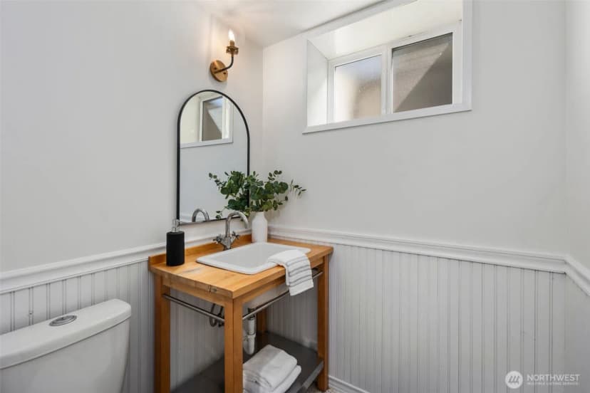 Property photo for 8139 14th Avenue Sw, Seattle photo 21