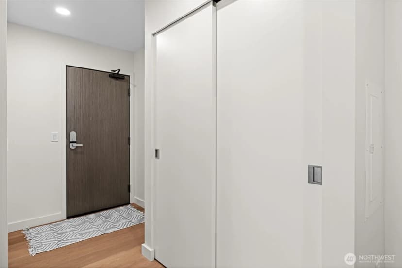 Property photo for 121 Stewart Street #2204, Seattle photo 21