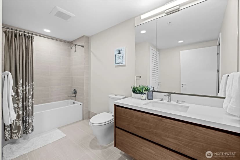 Property photo for 121 Stewart Street #2204, Seattle photo 16
