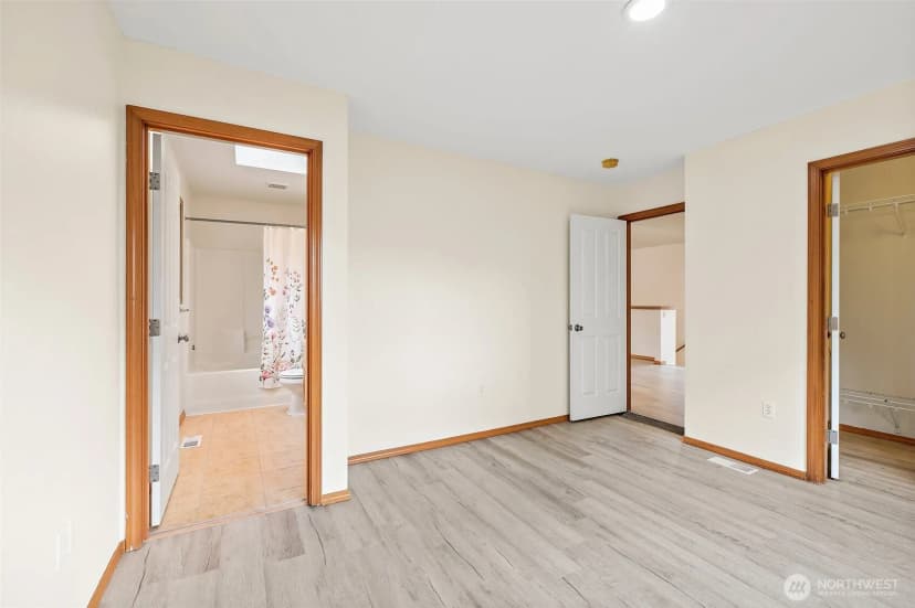 Property photo for 4223 S Cloverdale Street, Seattle photo 25