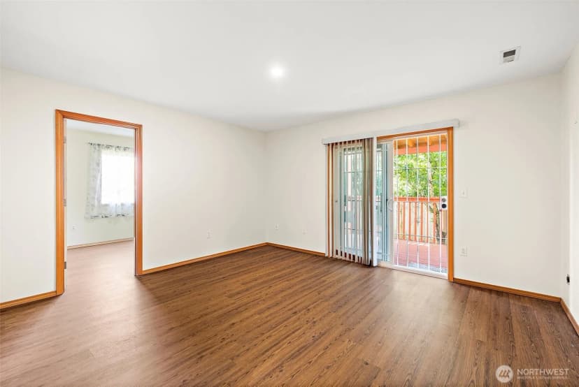 Property photo for 4223 S Cloverdale Street, Seattle photo 31