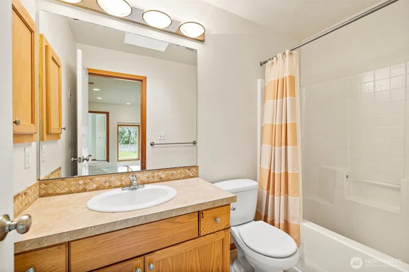 Property photo for 4223 S Cloverdale Street, Seattle photo 20
