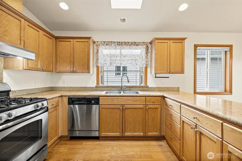 Property photo for 4223 S Cloverdale Street, Seattle photo 14