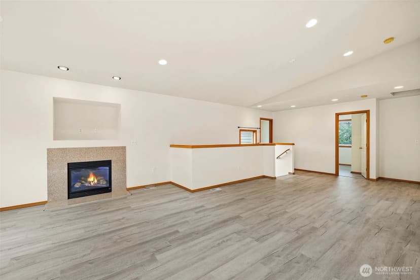 Property photo for 4223 S Cloverdale Street, Seattle photo 6