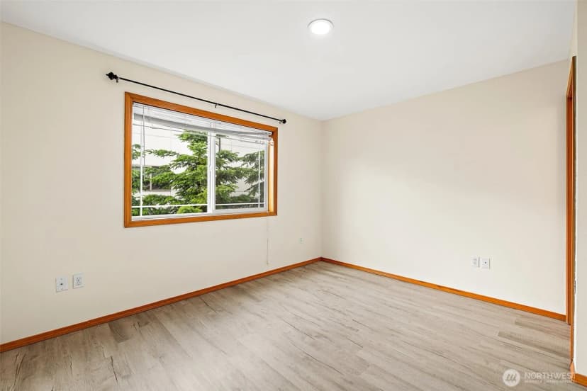 Property photo for 4223 S Cloverdale Street, Seattle photo 21