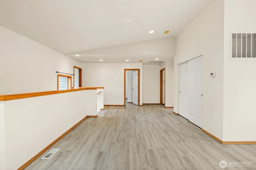 Property photo for 4223 S Cloverdale Street, Seattle photo 8