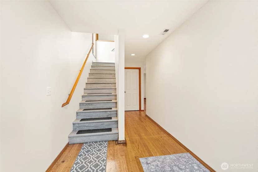Property photo for 4223 S Cloverdale Street, Seattle photo 2