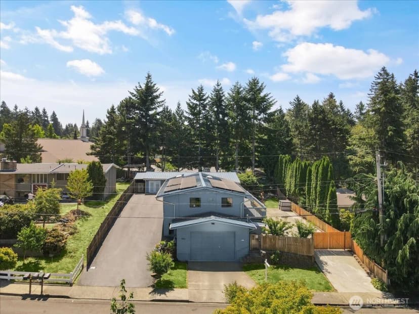 Property photo for 7801 Ne 133rd Place, Kirkland photo 11