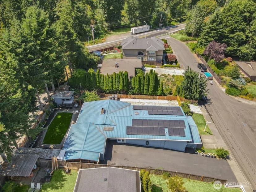 Property photo for 7801 Ne 133rd Place, Kirkland photo 3