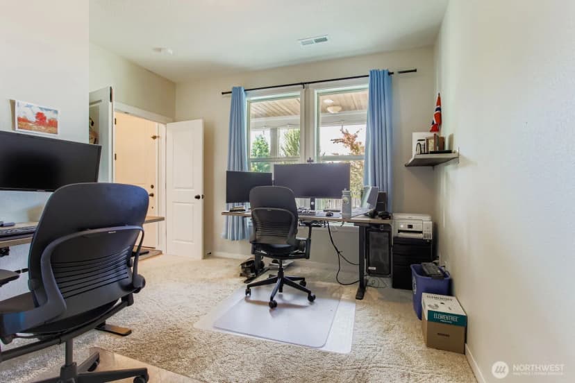 Property photo for 2025 E 9th Street, La Center photo 14