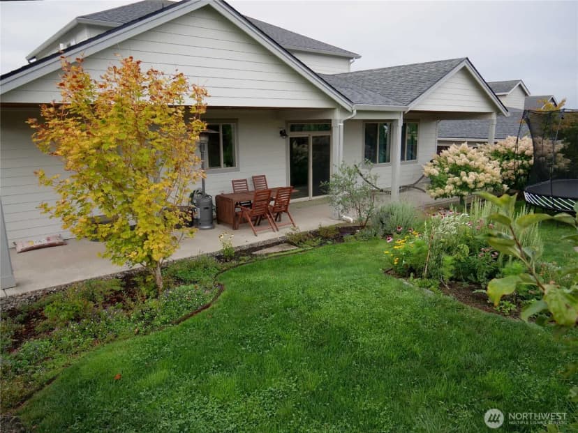 Property photo for 2025 E 9th Street, La Center photo 28