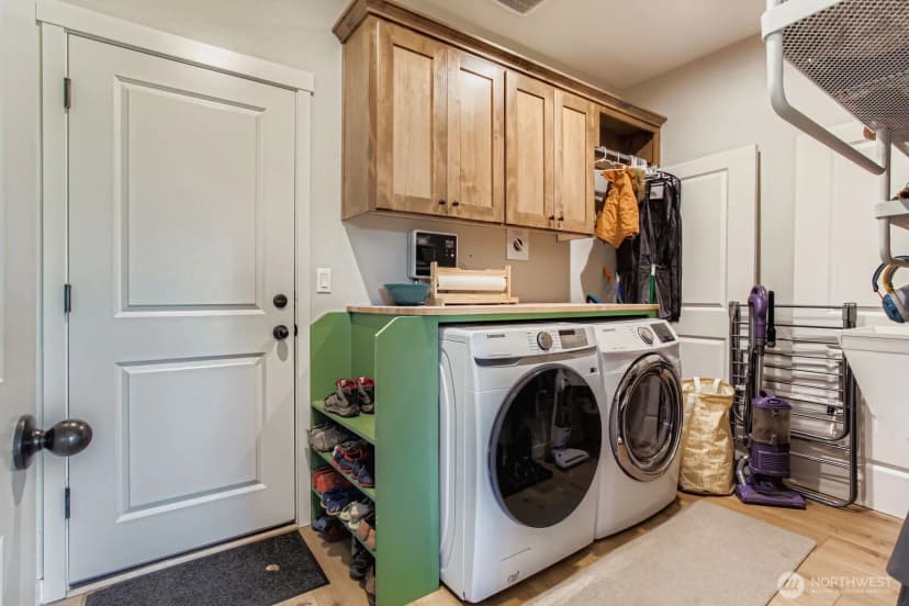 Property photo for 2025 E 9th Street, La Center photo 22