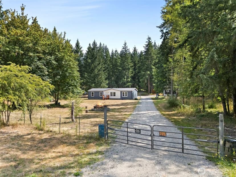Property photo for 35717 74th Avenue S, Roy photo 33