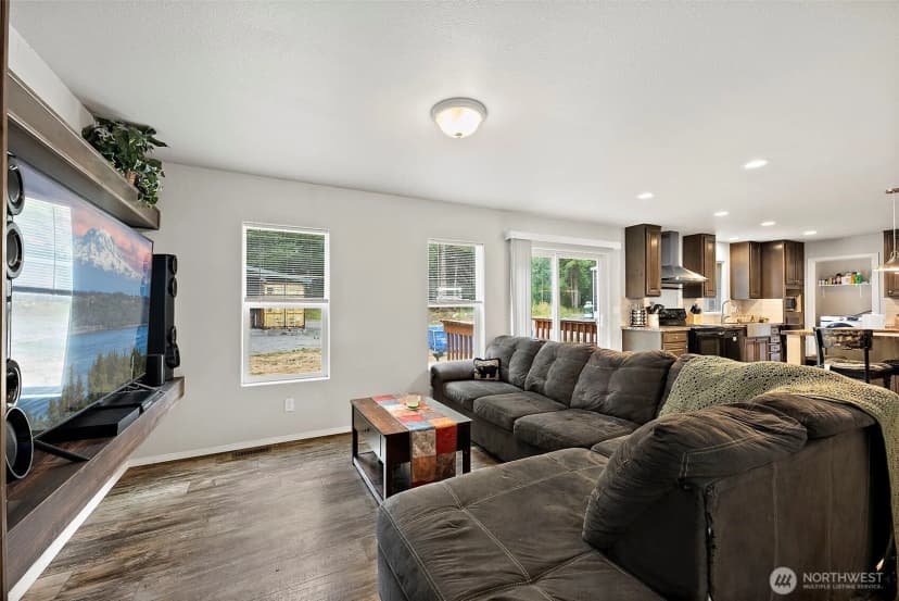 Property photo for 35717 74th Avenue S, Roy photo 13