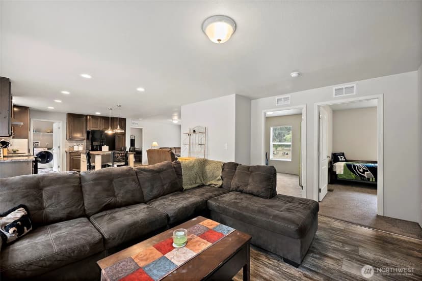 Property photo for 35717 74th Avenue S, Roy photo 14