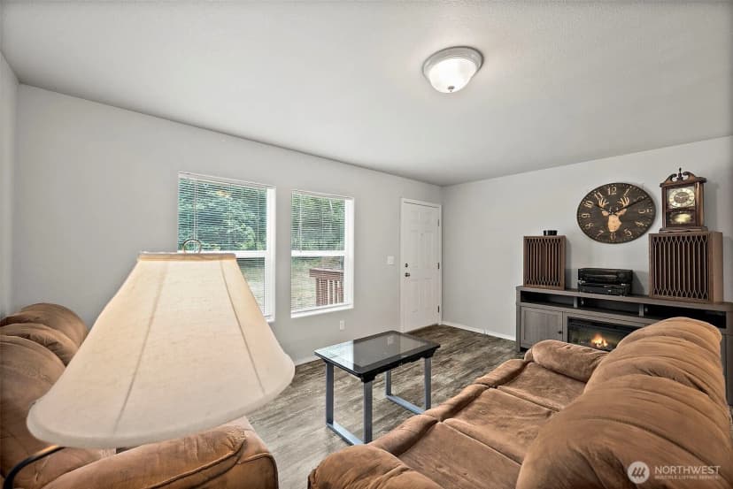 Property photo for 35717 74th Avenue S, Roy photo 6