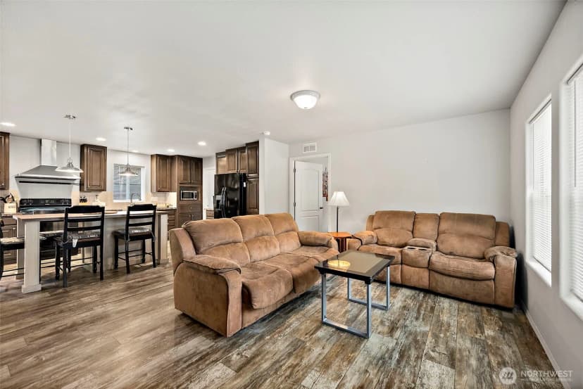 Property photo for 35717 74th Avenue S, Roy photo 5