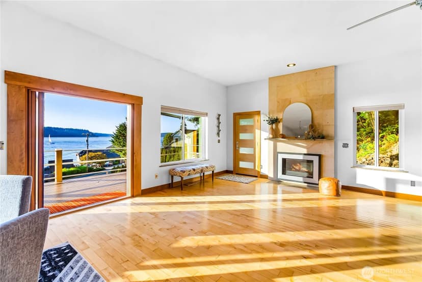 Property photo for 3643 Beach Drive E, Port Orchard photo 7