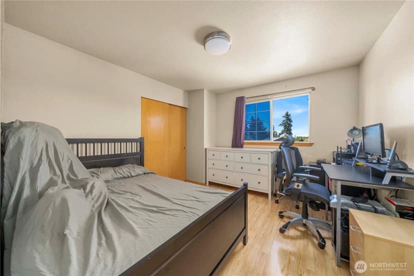 Property photo for 26832 27th Place S, Kent photo 17