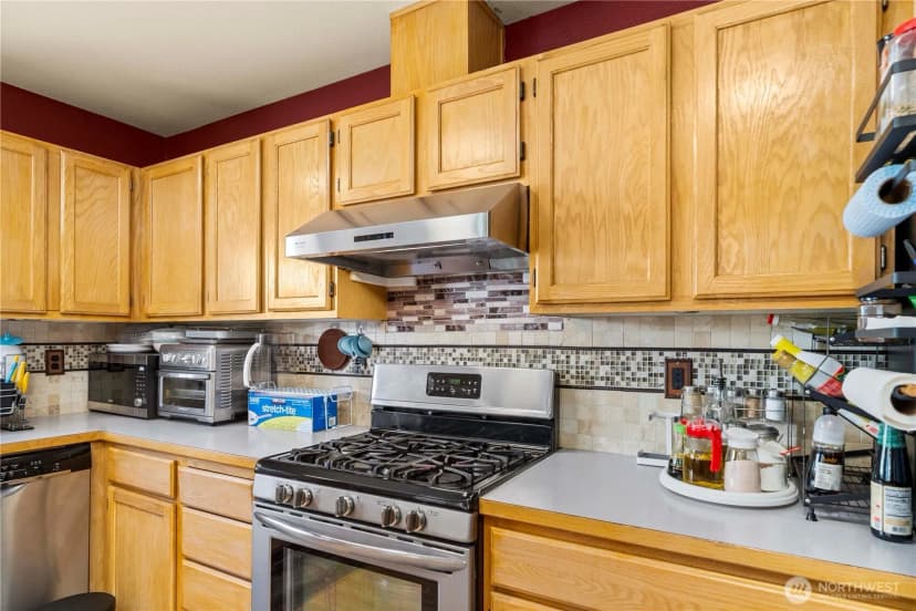 Property photo for 26832 27th Place S, Kent photo 14