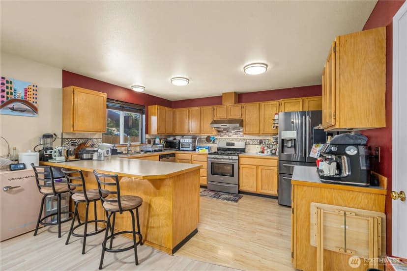 Property photo for 26832 27th Place S, Kent photo 12