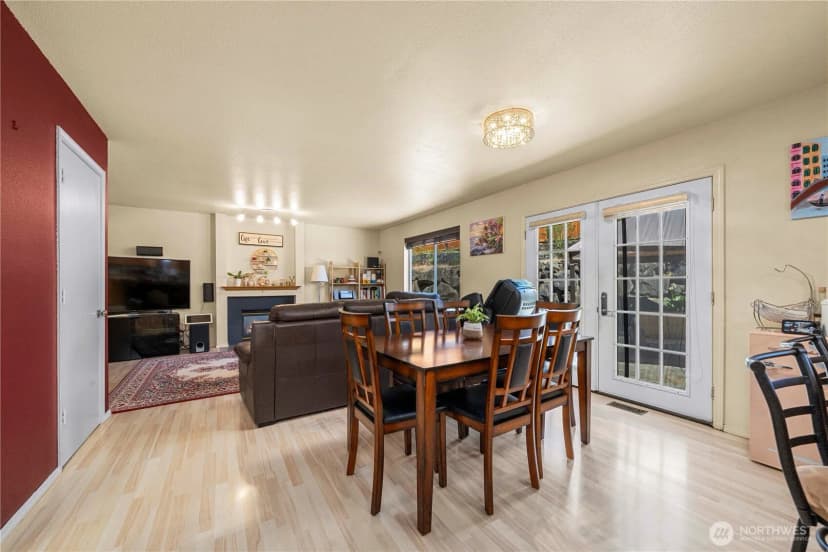 Property photo for 26832 27th Place S, Kent photo 9