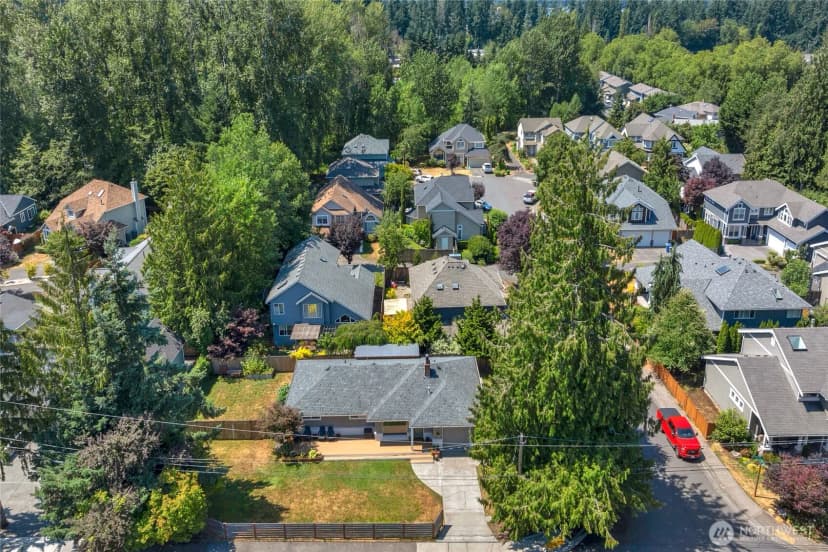 Property photo for 16607 72nd Avenue Ne, Kenmore photo 29