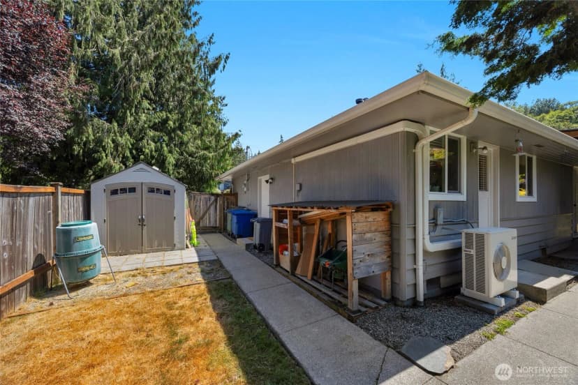 Property photo for 16607 72nd Avenue Ne, Kenmore photo 27