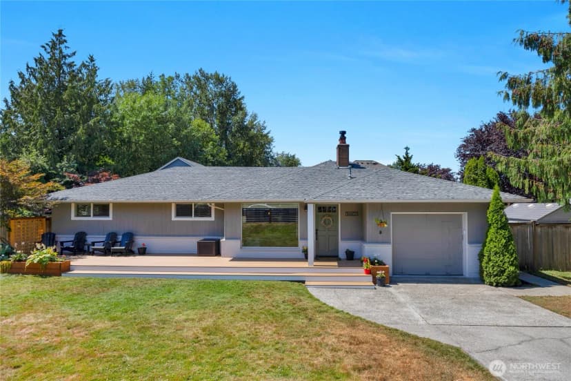 Property photo for 16607 72nd Avenue Ne, Kenmore