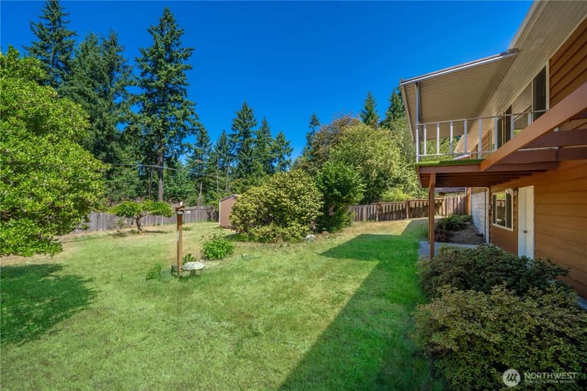 Property photo for 528 S 302nd St, Federal Way photo 24