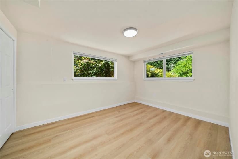 Property photo for 528 S 302nd St, Federal Way photo 21