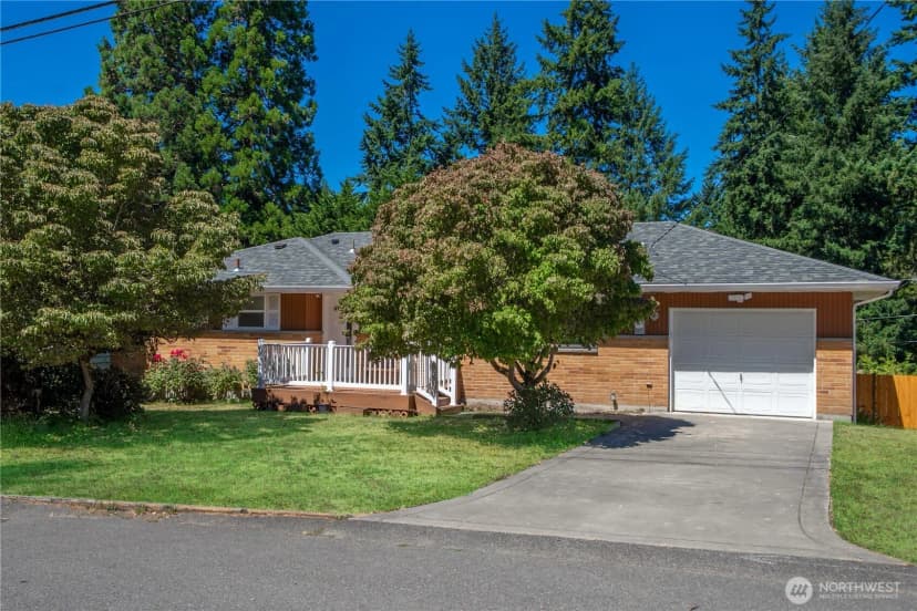 Property photo for 528 S 302nd St, Federal Way
