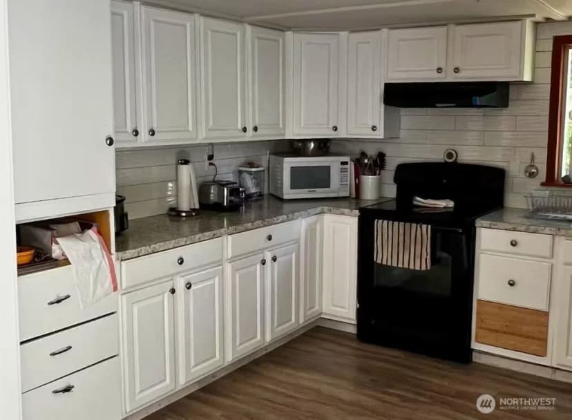 Property photo for 1914 Lake Drive Sw, Lakebay photo 8