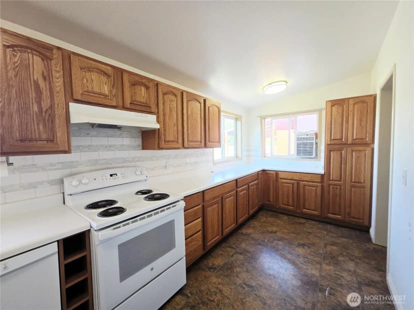 Property photo for 31 Dandelion Way, Sequim photo 12