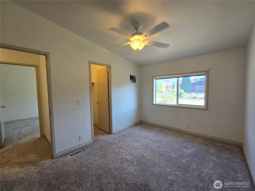 Property photo for 31 Dandelion Way, Sequim photo 17