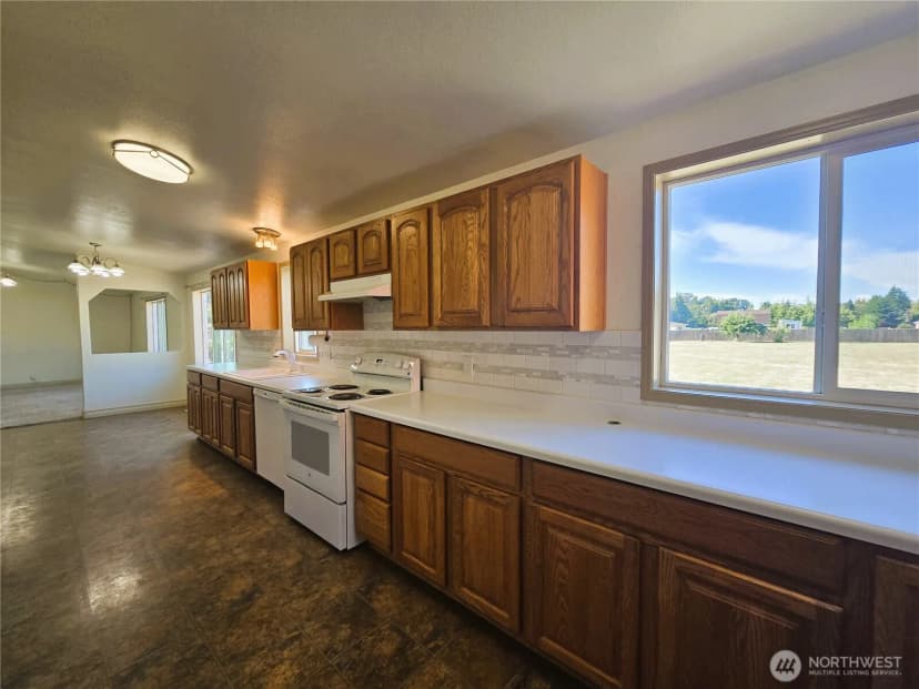 Property photo for 31 Dandelion Way, Sequim photo 13