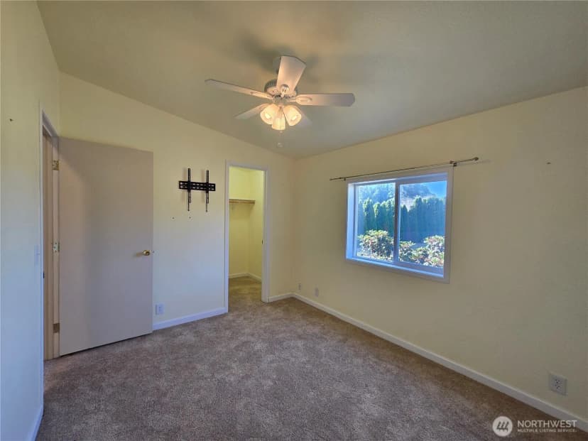 Property photo for 31 Dandelion Way, Sequim photo 19