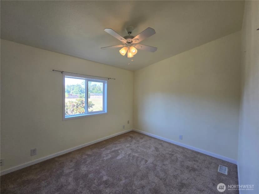 Property photo for 31 Dandelion Way, Sequim photo 18