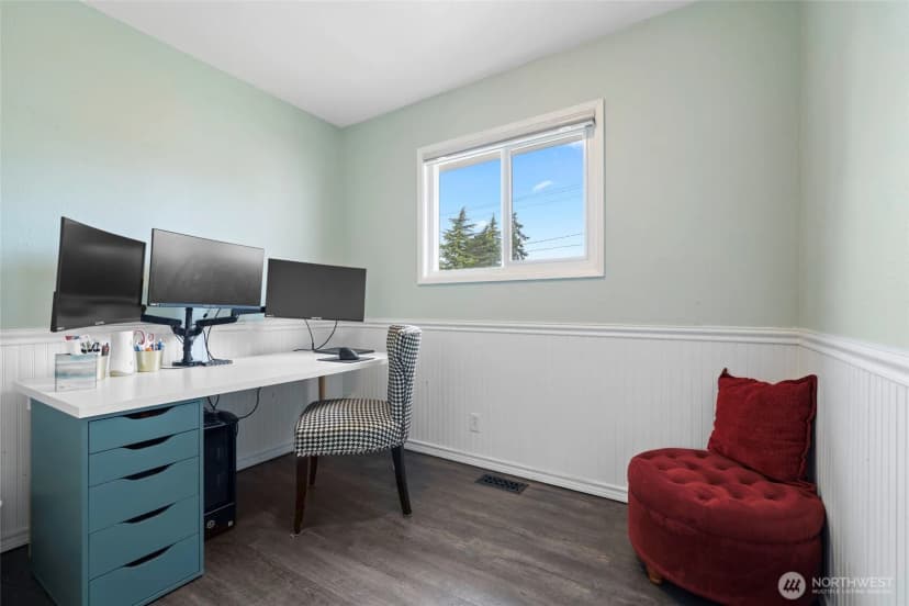 Property photo for 2123 S 252nd Street, Des Moines photo 19