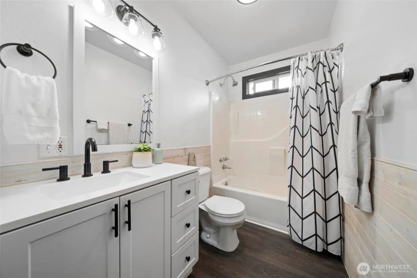 Property photo for 2123 S 252nd Street, Des Moines photo 22