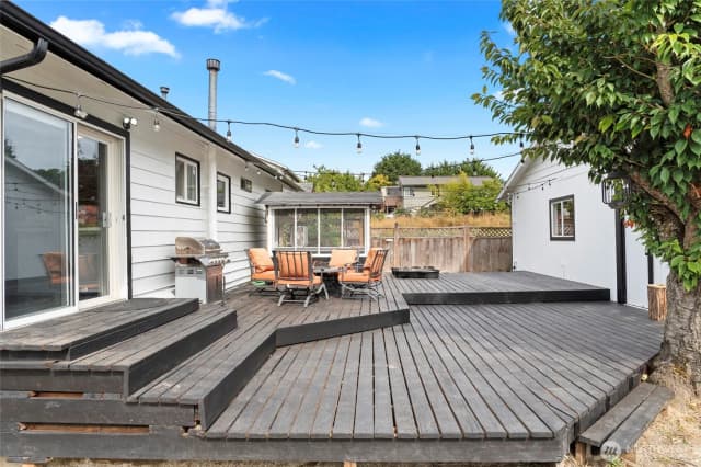 Property photo for 2123 S 252nd Street, Des Moines photo 4
