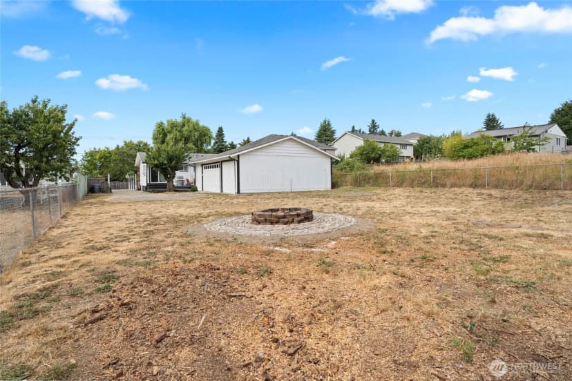 Property photo for 2123 S 252nd Street, Des Moines photo 6