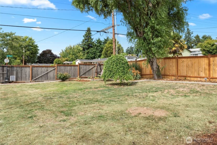 Property photo for 2123 S 252nd Street, Des Moines photo 33