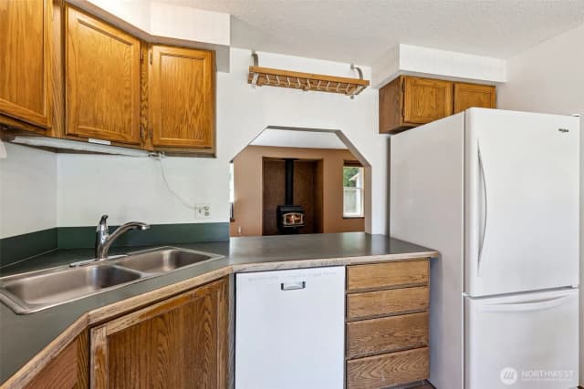 Property photo for 2807 Kirkaldy Court Se, Olympia photo 4