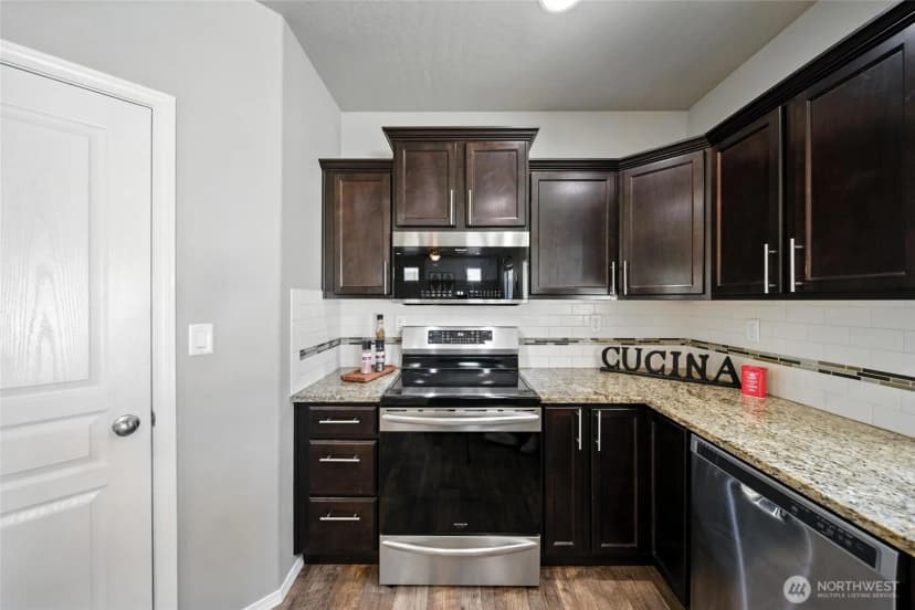 Property photo for 1379 Sw Virginia Street, College Place photo 13