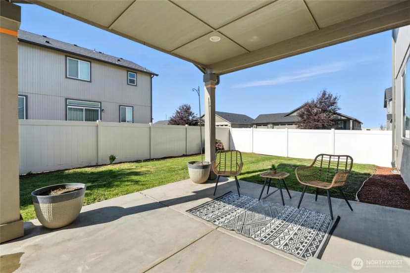 Property photo for 1379 Sw Virginia Street, College Place photo 32