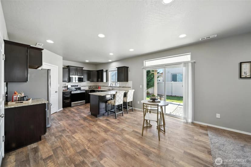 Property photo for 1379 Sw Virginia Street, College Place photo 9