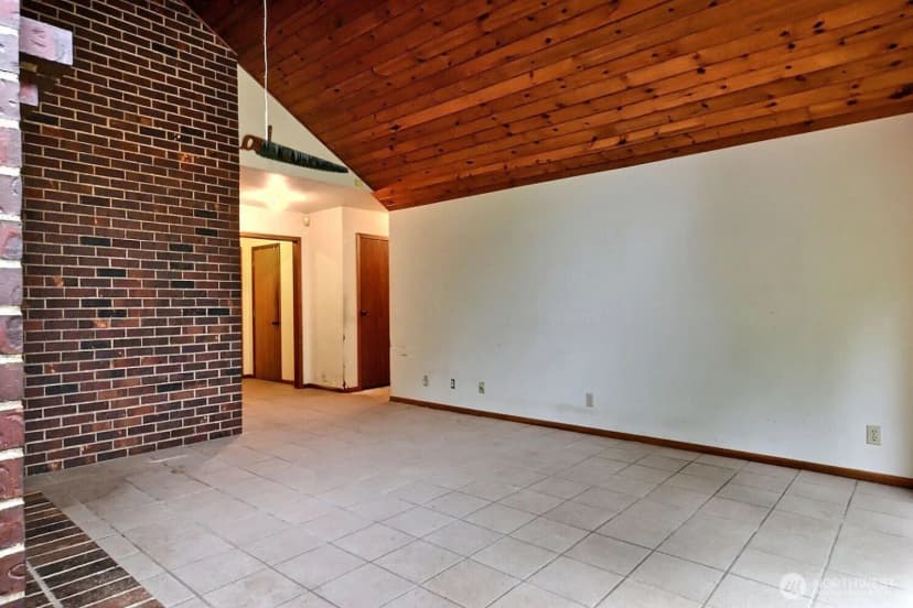 Property photo for 13286 Shady Glen Avenue Se, Olalla photo 3