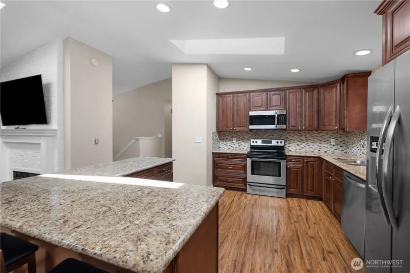 Property photo for 7011 Alderwood Court Se, Lacey photo 7