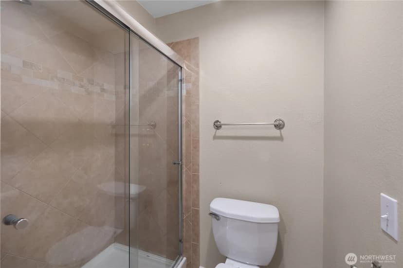 Property photo for 7011 Alderwood Court Se, Lacey photo 18
